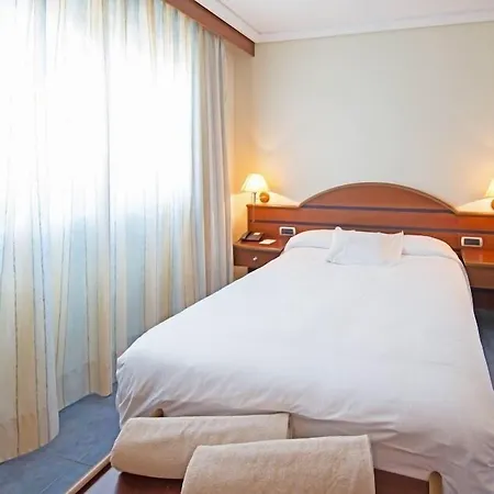 Hotel Port Salins By Pierre &