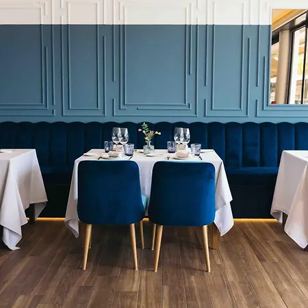 Hotel Port Salins By Pierre &