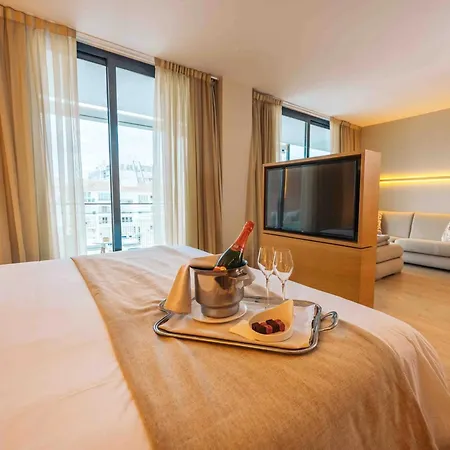 Port Salins By Pierre & ホテル