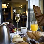 Hotel Port Salins By Pierre &